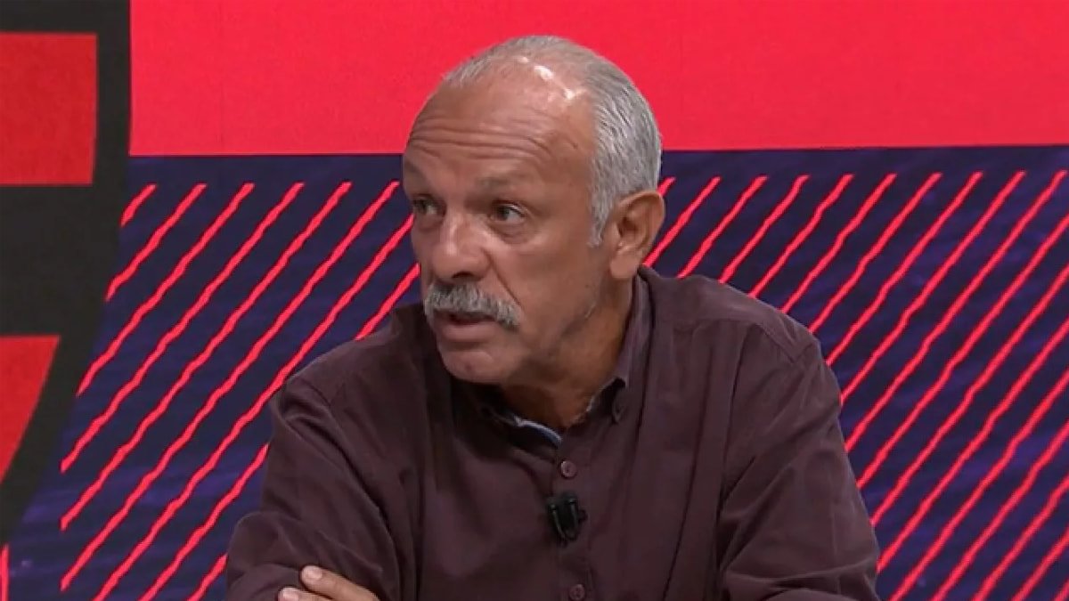 Júnior se encanta com espírito de raça de Churín pelo Grêmio: "Entrega dele é impressionante" Júnior
