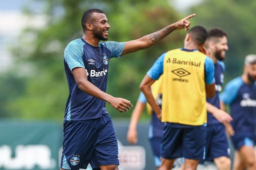 Leonardo Gomes volta, e Renato leva cinco titulares contra o Goiás; veja provável time, horário e transmissão Leonardo