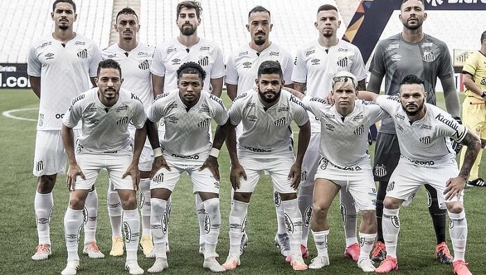 Insatisfeito, zagueiro do Santos alega estar "sem cabeça" e pede para não jogar contra o Grêmio Santos