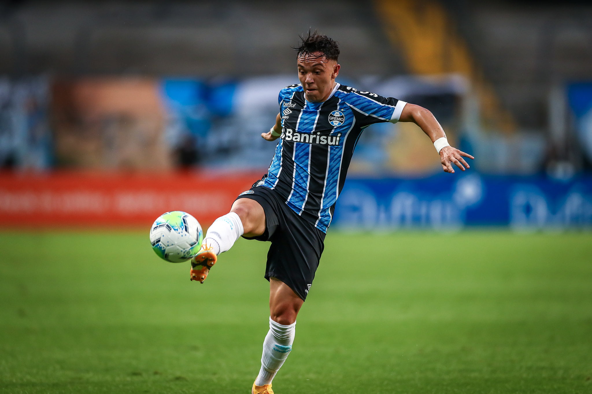Entenda como o empresário de Pepê gerou irritação em Renato e na diretoria do Grêmio Pepê