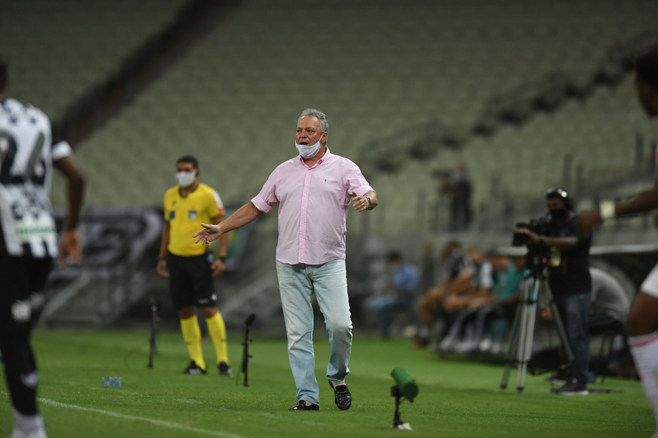No Fluminense, Abel indica que Inter deveria apostar em técnico brasileiro: "Foi assim que conquistou tudo de mais importante" Abel Braga