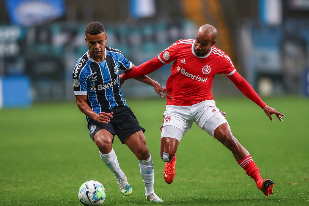 Grêmio não manifesta preocupação com possível "corpo mole" do Inter contra rivais do Z4: "É um grande clube" Grêmio