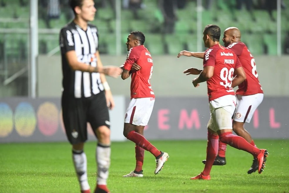 Tem conversa? Presidente do Inter comenta rumores envolvendo o interesse do Atlético-MG em Patrick e Edenilson Patrick