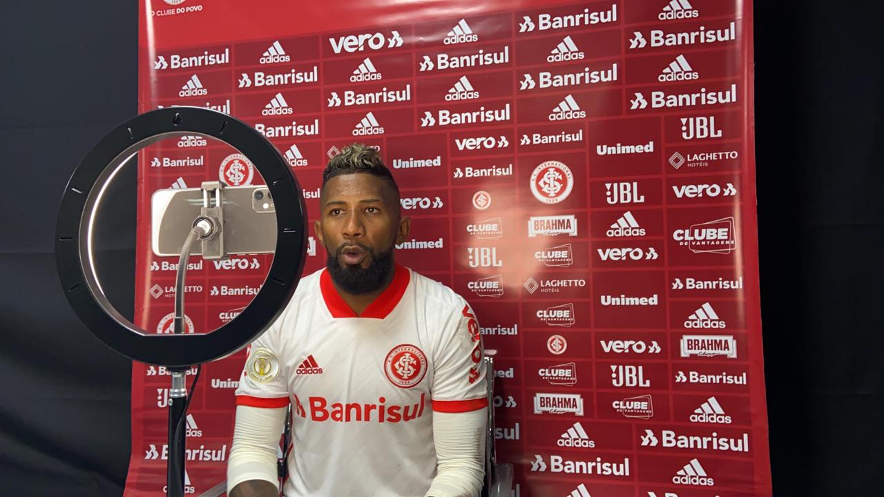 Rodinei diz que últimos pênaltis para o Inter foram "claríssimos" e entende receio da torcida com sombra do Flamengo Rodinei