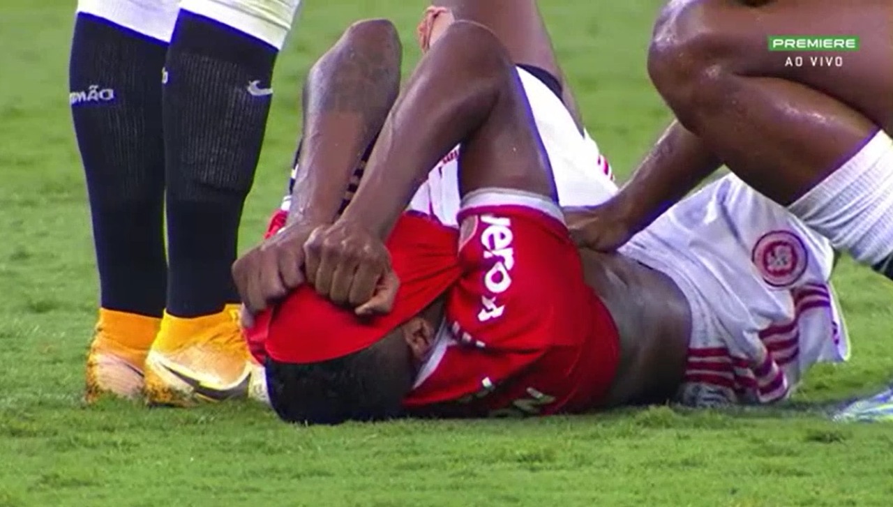 São Paulo ajuda, mas Inter não bate Corinthians e jogadores deixam o campo chorando; assista Inter