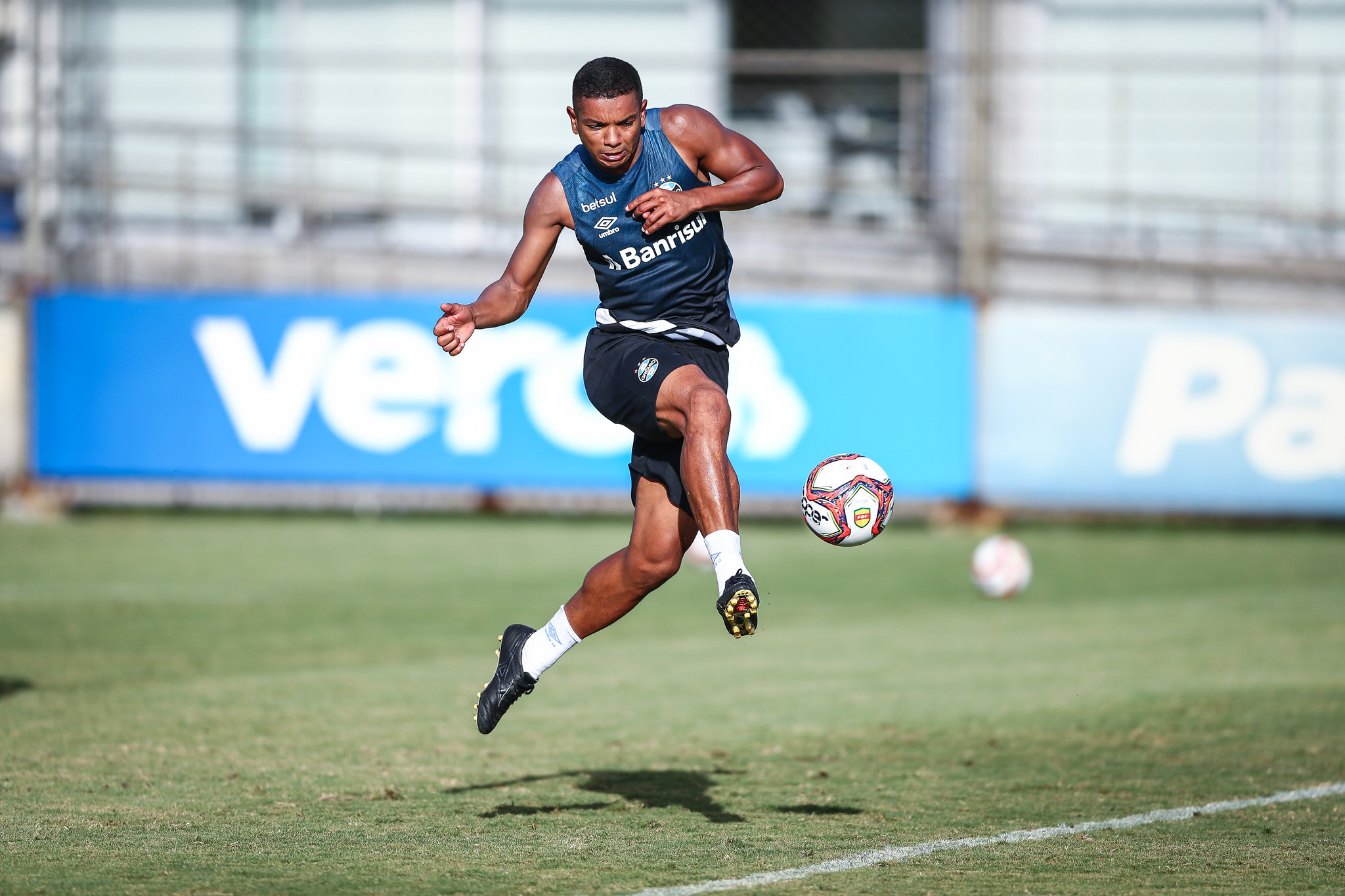 Com nomes conhecidos e jovens da base, veja o provável Grêmio, horário e transmissão contra o Brasil-Pel Grêmio