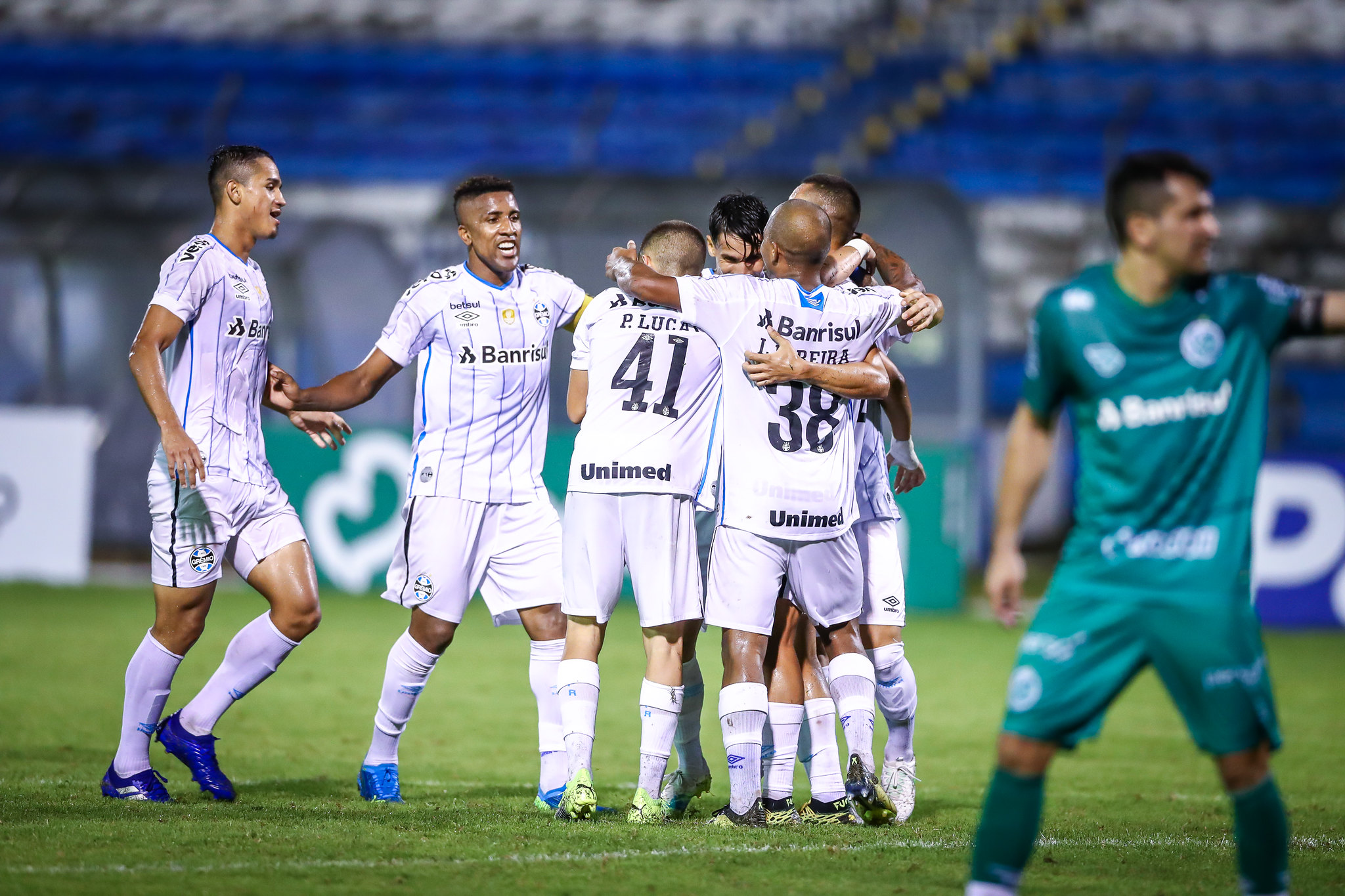 Grêmio sofre virada para o Juventude, perde invencibilidade e Cortez admite: "Não mantivemos o nível" Cortez
