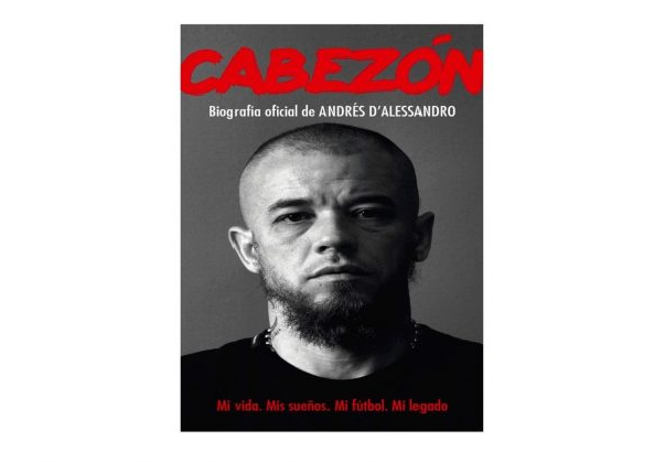 D'Alessandro marca data para a chegada de biografia ao Brasil e se orgulha: "Com muita alegria" D'Alessandro