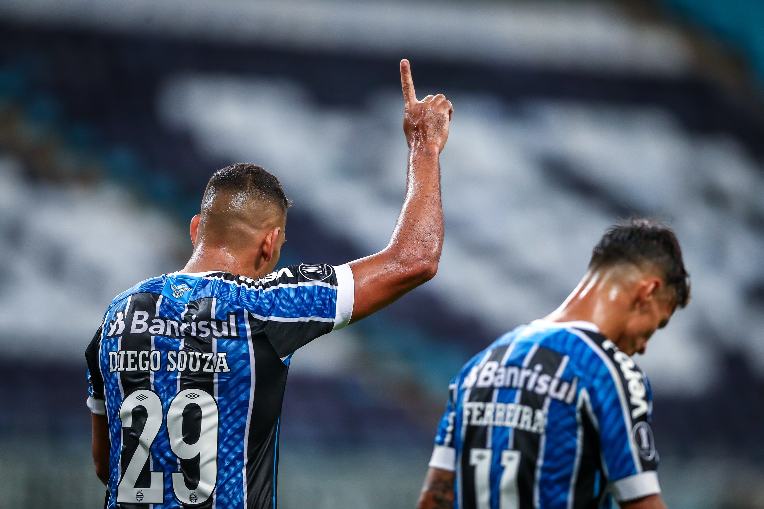 Reforçado por titulares, veja provável escalação do Grêmio, horário e transmissão contra o Pelotas diego