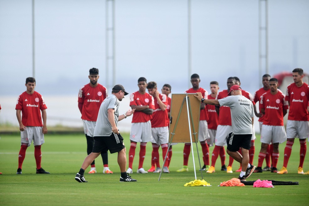 Comissão técnica não sobe Guilherme Pato e promove apenas um dos garotos que iniciou o Gauchão Inter