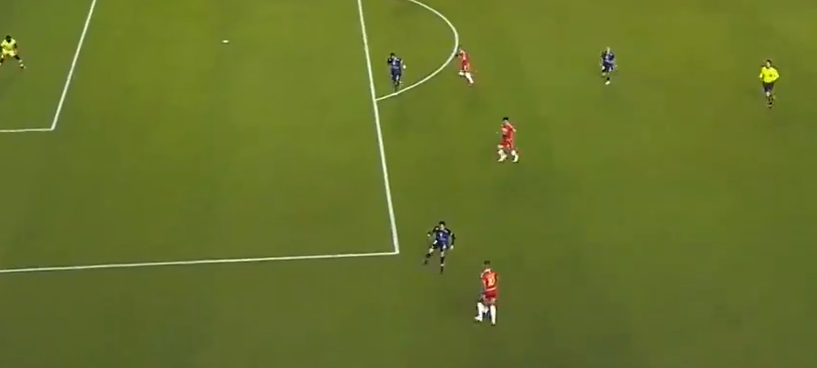 Perto do Inter, Palacios se despede de clube do Chile com passe "virando a cara" que resulta em gol; assista Palacios