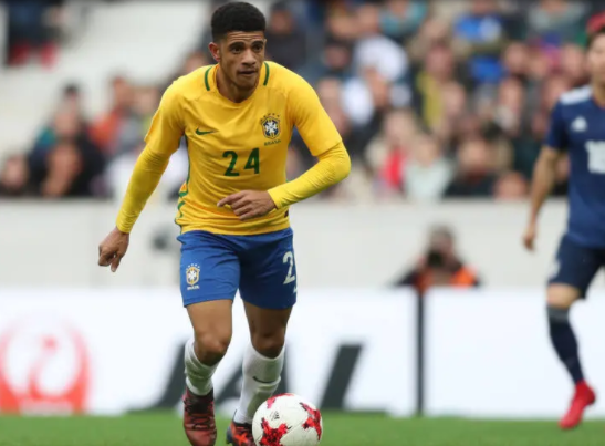 Auxiliar de Tite revela jogador do Inter "no radar" e elogia mudanças na carreira de Taison: "Virou um líder" Taison