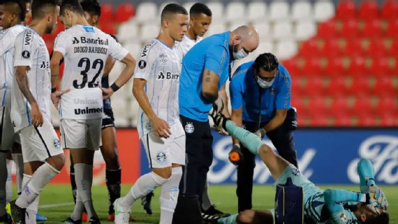 Auxiliar do Del Valle também reclama da arbitragem e critica "cera" feita pelo Grêmio: "Desde os 20 minutos" Del Valle