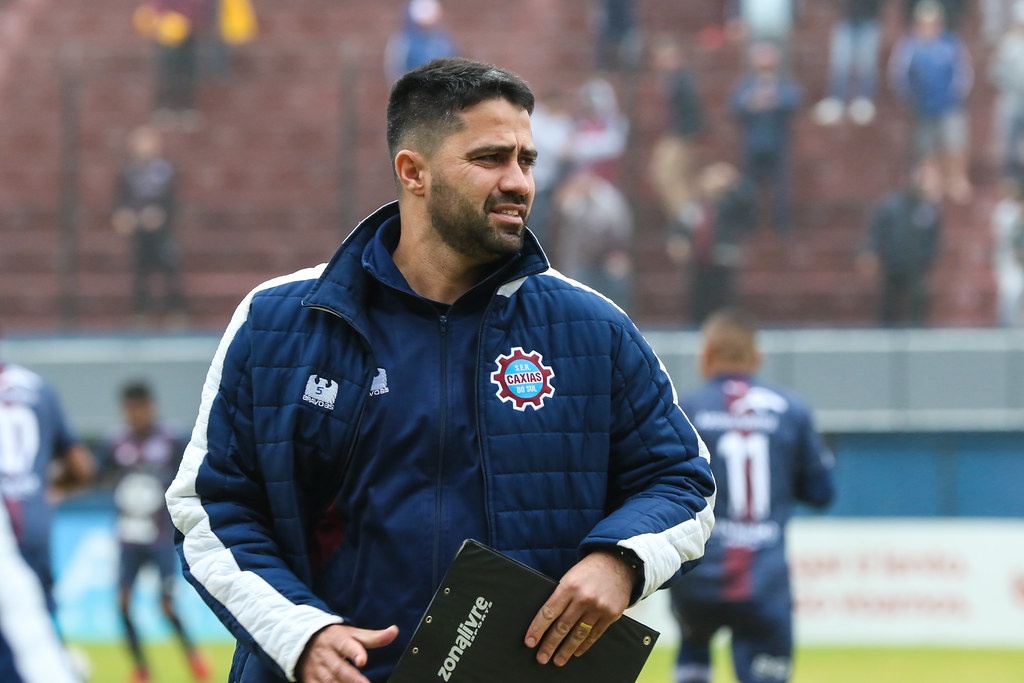 Atual vice-campeão estadual, técnico do Caxias já tem data para deixar o clube e é cotado para trabalhar no Grêmio Caxias