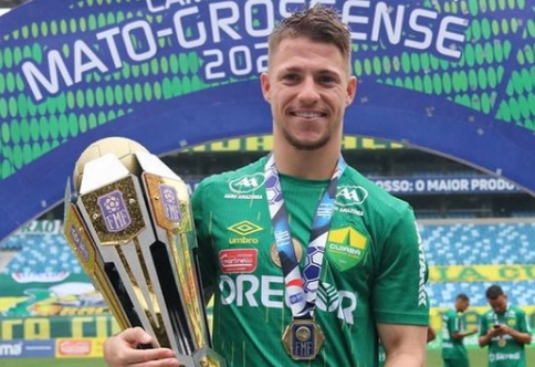 Emprestado pelo Inter ao Cuiabá, Pato é eleito melhor atacante após título estadual: "Fruto de muito trabalho" Pato