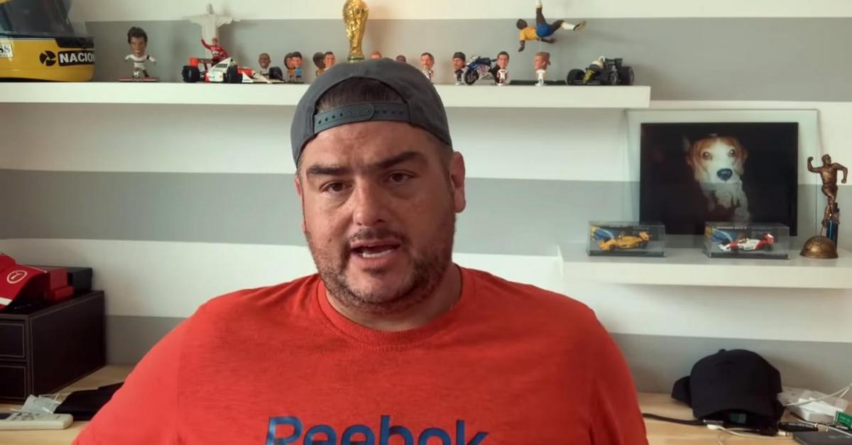 Após sofrer inúmeras críticas de jornalistas, Sobis é defendido por Rica Perrone: "Acham que o Grêmio jogou sério em 2009?" Rica Perrone