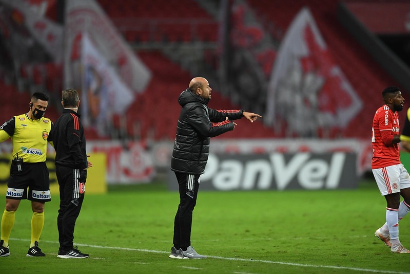 Ramírez avalia Galhardo e Yuri mais vezes juntos e se encanta com profissionalismo de Rodinei: "Sabe que não vai ficar" Ramírez
