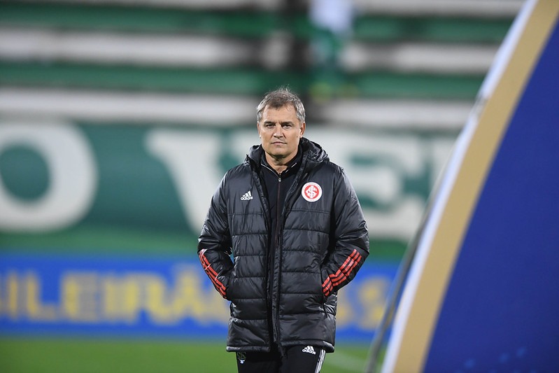 Aguirre diz que ainda não sabe qual a briga do Inter dentro do Brasileirão: "Preciso esperar cinco ou seis jogos" Aguirre