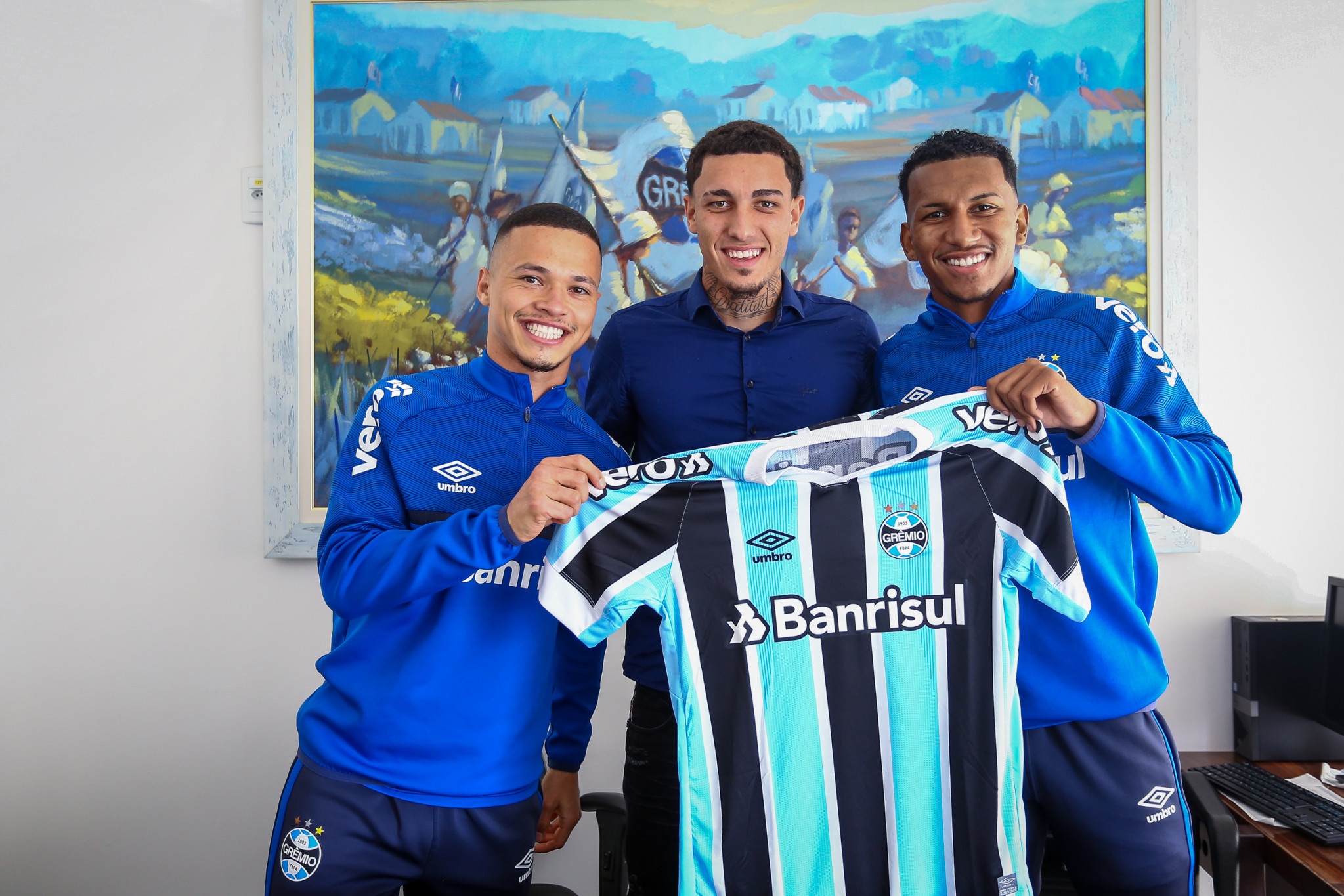 Realização de um grande sonho e clube do coração: o que disseram os jovens do Grêmio após renovações Grêmio