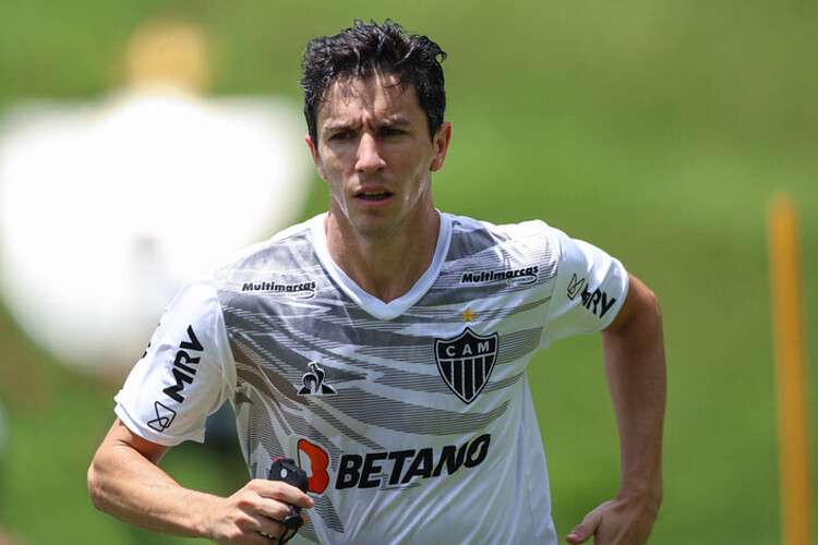 Antigo alvo do Inter, Nacho Fernández está fora da partida no Beira-Rio; Atlético-MG justifica ausência Nacho