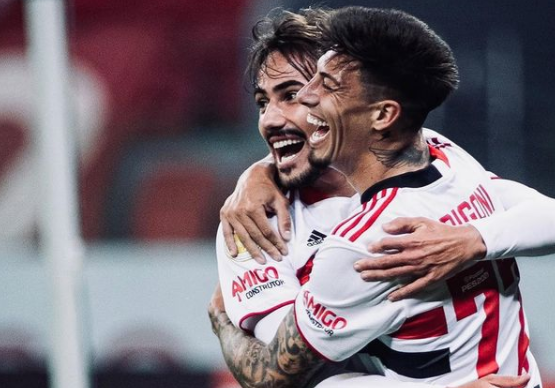 Cuesta curte postagem de autor do gol do São Paulo no Inter e divide opiniões de colorados na web Cuesta