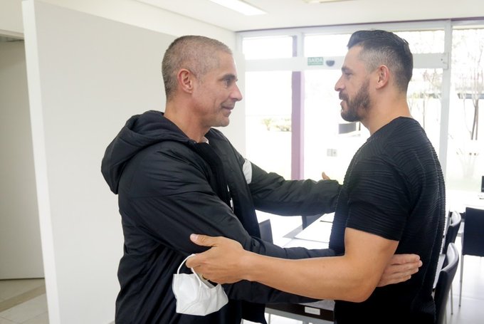 Apresentador da ESPN critica Corinthians por contratação de Giuliano mesmo tendo dívidas com jovens da base: "Vergonhoso" Giuliano