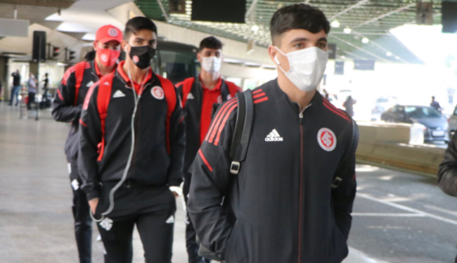 Com desfalque de última hora e possível estreia, veja provável Inter, horário e transmissão contra o Corinthians Inter