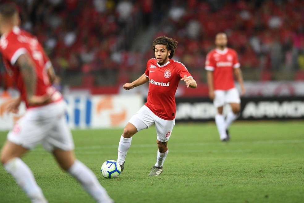 Mercado: Inter empresta Nonato ao Fluminense e define valor que aceitaria negociar Yuri Alberto Nonato