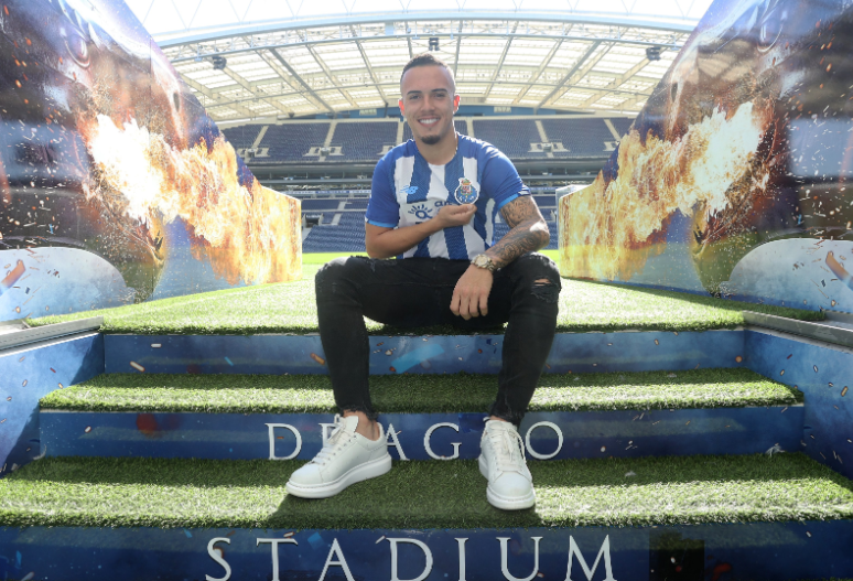 No Porto, Peglow fala em nova etapa da carreira, promete correr por "cada bola" e diz: "Decisão fácil" Peglow