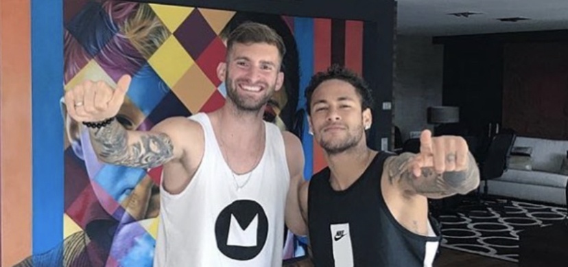 Inter volta ao mercado e pode fechar com atacante brasileiro que é "parça" de Neymar, diz jornalista 88E6F801-D3E2-4C22-9A38-B6234942A037