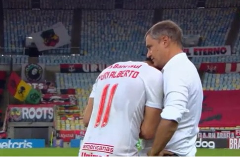 Aguirre lembra que "ninguém acreditava" no Inter e detalha momento de emoção de Yuri Alberto ao ser substituído Aguirre