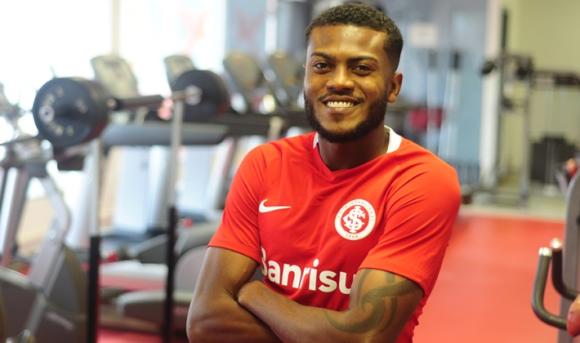 Ex-jogador do Inter e algoz em 2019, Marcelo Cirino acerta retorno ao futebol brasileiro em clube da Série A Cirino
