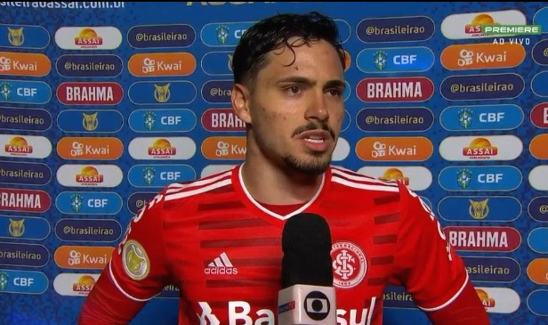 Mauricio cita quantidade de desfalques e nega que derrota vá influenciar no Gre-Nal: "Estamos com a cabeça voltada para eles" Mauricio