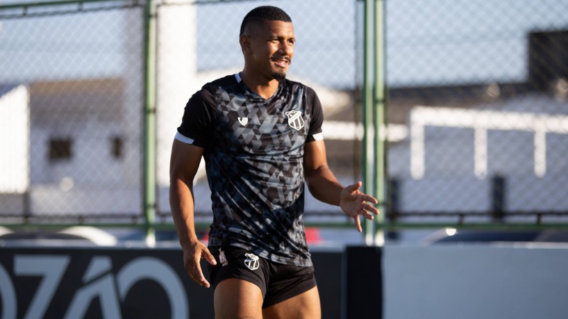 Meia do Ceará quer "futebol para convencer" contra o Inter e aposta em vitória com força da torcida: "Energia surreal" Sobral