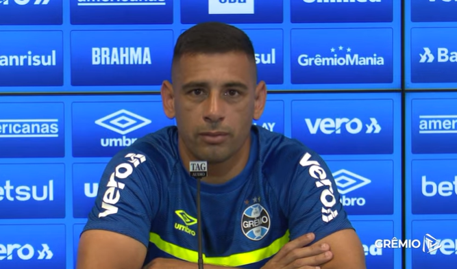 Diego Souza acredita em "fim de ano feliz" e faz pedido ao torcedor do Grêmio: "Se tiver pensamento ruim, não assiste" Diego Souza
