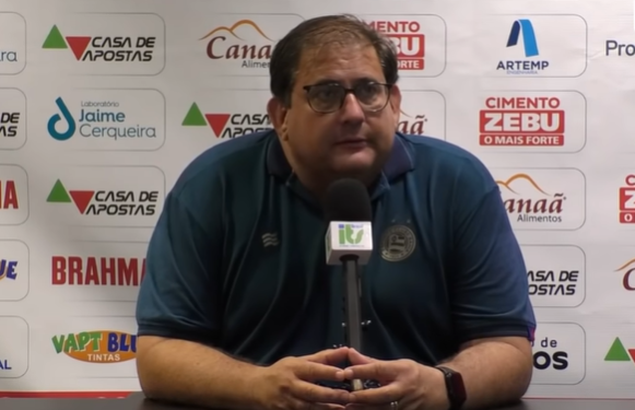 Após vitória, Guto Ferreira agradece torcida do Bahia e rebate dirigente do Grêmio: "Que bom que jogou pra nós" Guto Ferreira