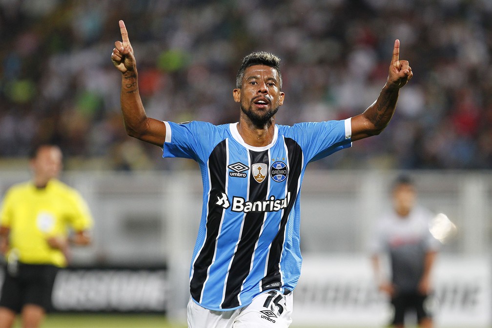 Léo Moura quer ver Renato campeão da Libertadores com o Flamengo e Grêmio livre do rebaixamento: "Ninguém esperava isso" Léo Moura