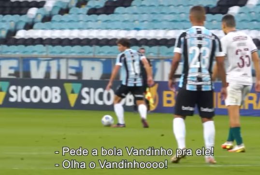 "Abre Vandinho, entra na área Diego": Rafinha e outros reservas do Grêmio ajudam e "cantam" gol contra o Fluminense Vandinho