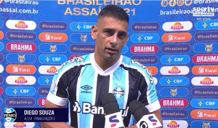 Diego Souza explica cobrança de pênalti, vibra com vitória do Grêmio e espera sequência de resultados: "Continua difícil" Diego Souza