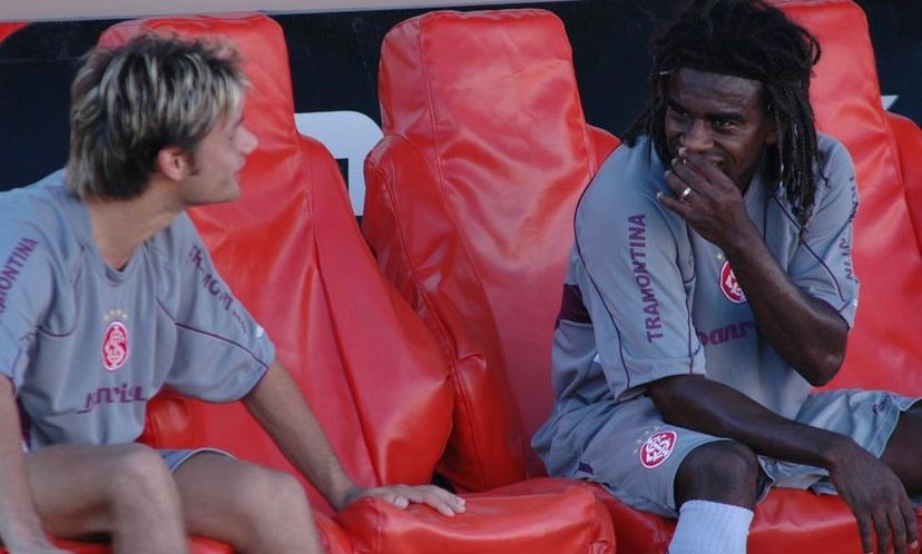 Tinga recorda início difícil e destaca histórico de Sobis no Beira-Rio: "Pode dizer que ajudou o Inter a ser Internacional" Tinga