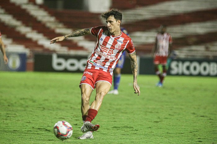 Em busca de um jogador "estilo Douglas", Grêmio pode fazer investida no meia Jean Carlos, do Náutico Jean Carlos