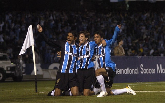 Titular no jogo de 2007, William relembra pedidos da torcida do Grêmio e fala sobre duelo de domingo: "Podem esperar ambiente hostil" William