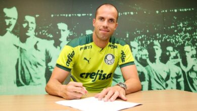 Na despedida, Lomba promete deixar Inter em "lugar especial" e fala sobre Palmeiras: "Maior oportunidade da vida" Marcelo Lomba, ex-Inter, no Palmeiras