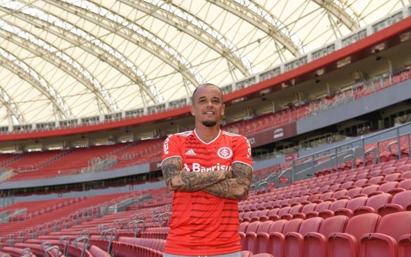 Relacionado, D'Alessandro pode fazer reestreia pelo Inter e ganha moral de Cuesta: "Importante dentro e fora" D'Alessandro