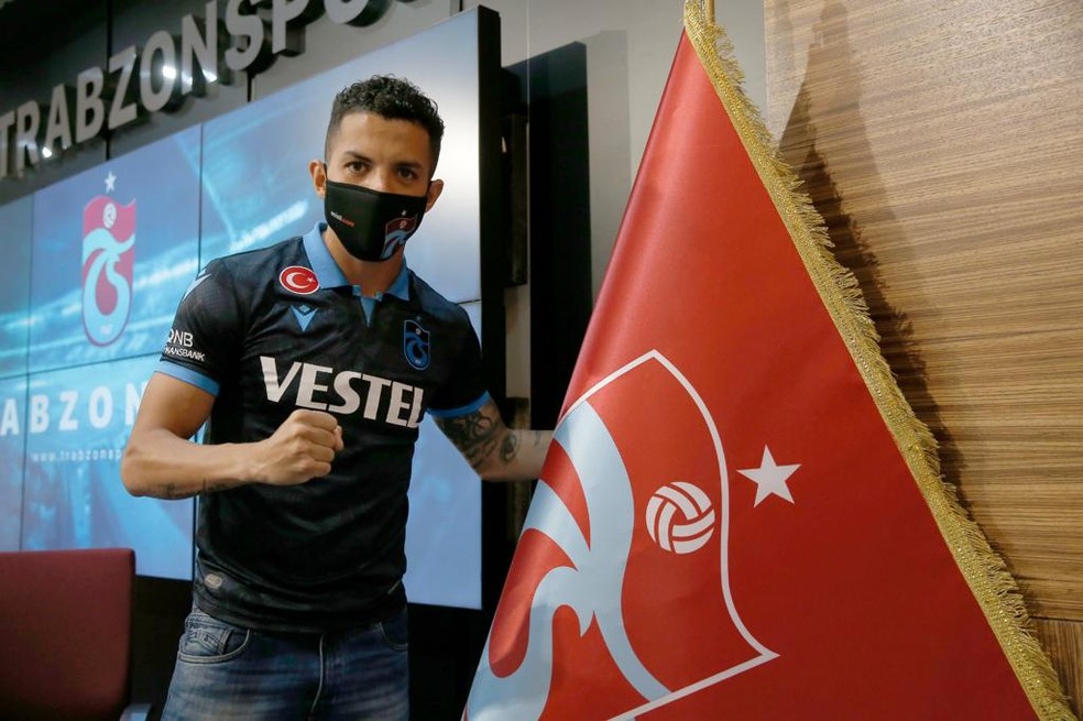 Inter confirma interesse e busca empréstimo do volante Flávio, ex-Bahia e atualmente na Turquia Flávio