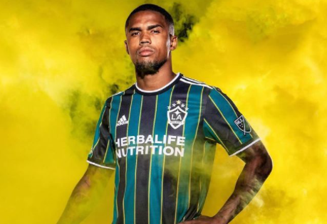 Douglas Costa