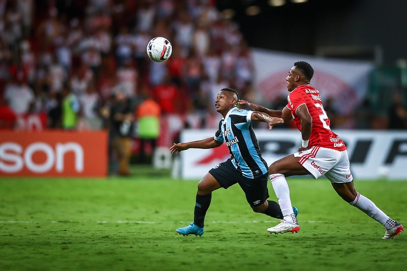 Jornalista torcedor do Grêmio perde a paciência após Gre-Nal, pede reforços e dispara: "Pior time que eu vejo desde 2004" Grêmio