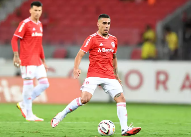 Gabriel vê Gre-Nal da Arena como "modelo", aprova apelido recebido e garante que Inter pode fazer grande ano Gabriel