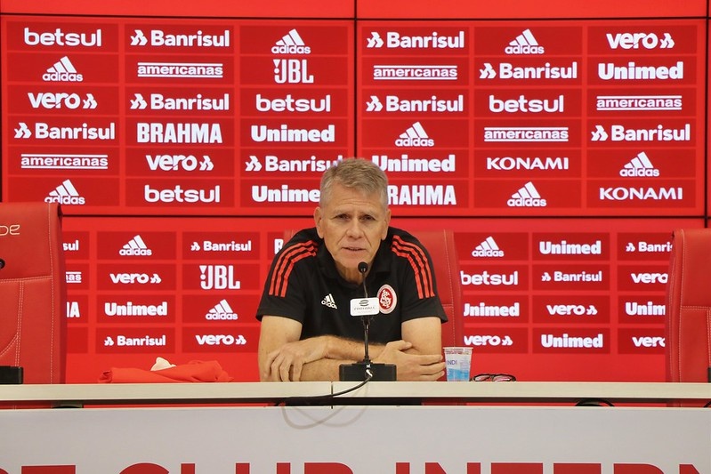 Inter é pego de surpresa com a saída de Paulo Autuori, que volta a ser treinador; veja a explicação do profissional Paulo Autuori - Inter