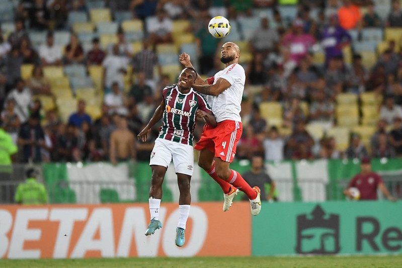 Jornalista solta corneta em Coudet após partida de Moledo contra o Fluminense: "Era reserva do Zé Gabriel" Moledo